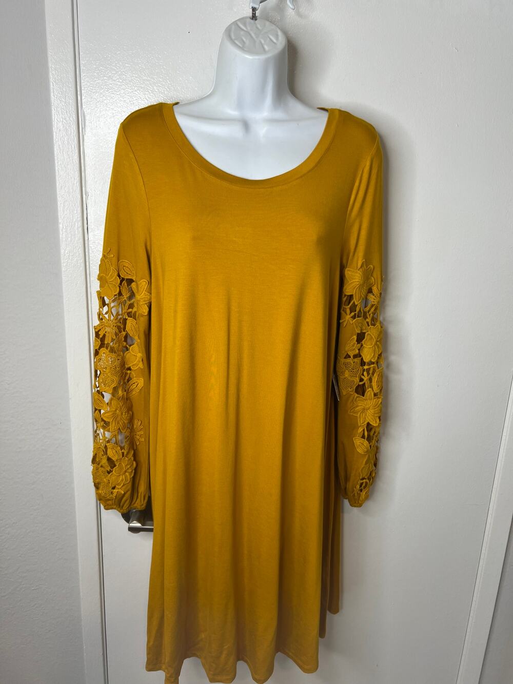 Spense Women's Long Floral Embroider Lace Sleeve Shift Dress Mustard NEW~ Size M